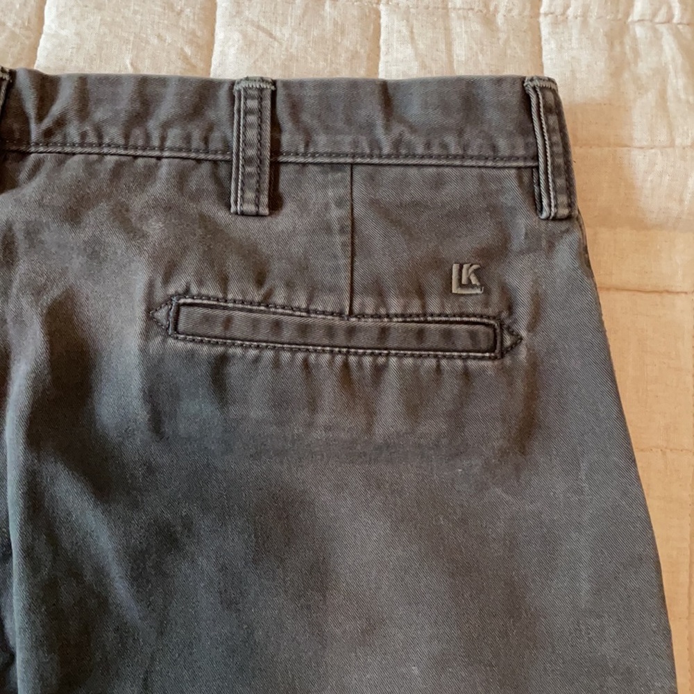 Men's HAGGAR Life Fit Relaxed Straight Khakis